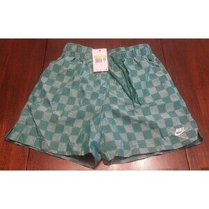 NWT Nike Club Flow Checkered Malachite Green Shorts  Men's Size SM. FN3098-365